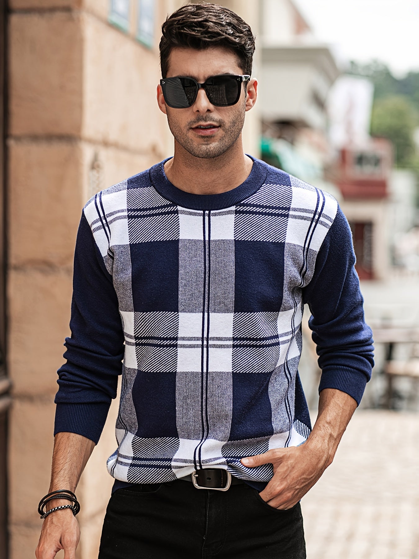 Men's Plaid Crew Neck Sweater Classic Long Sleeve Pullover