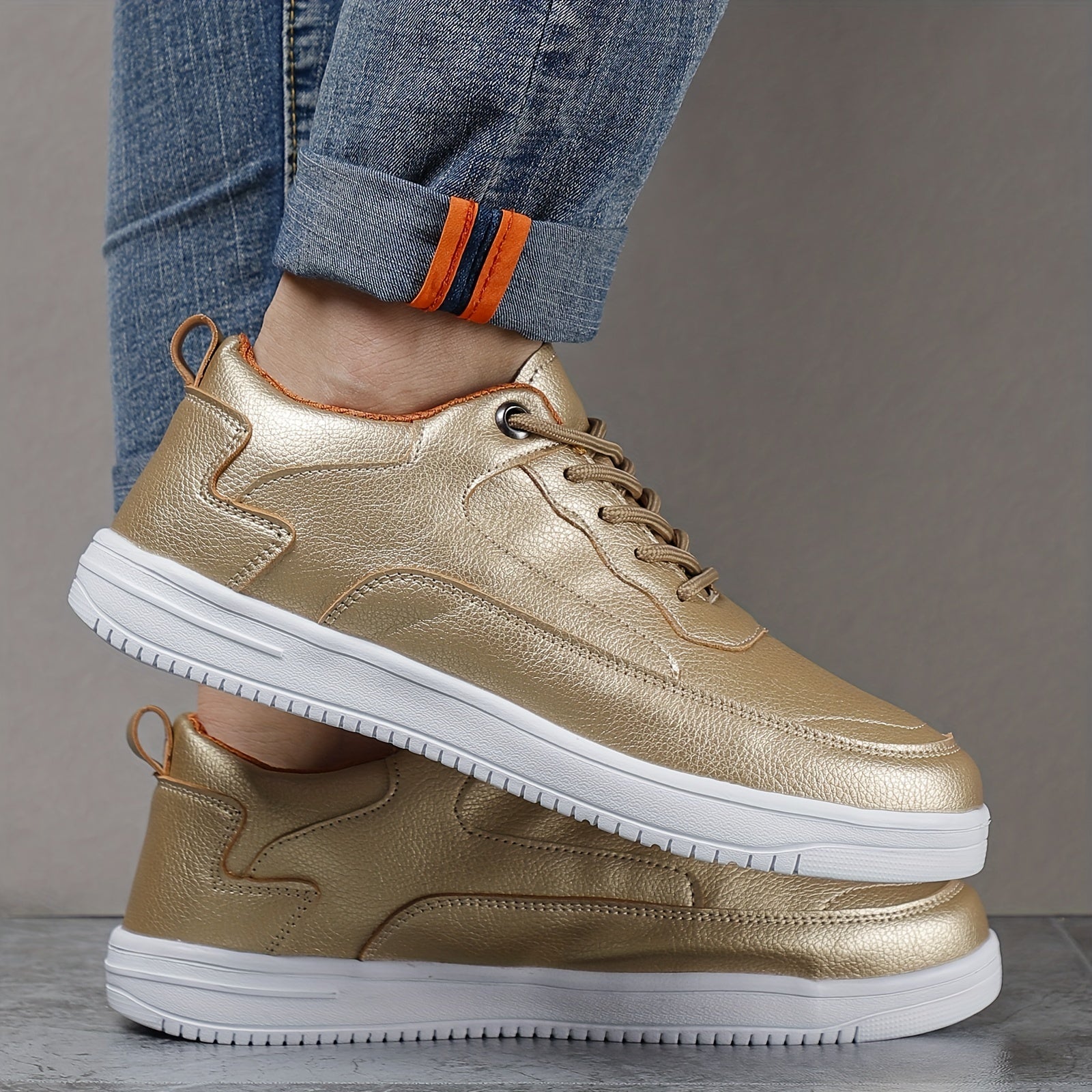 Men's Non slip Skate Shoes Casual Outdoor Lace up Walking Sneakers Flat Shoes