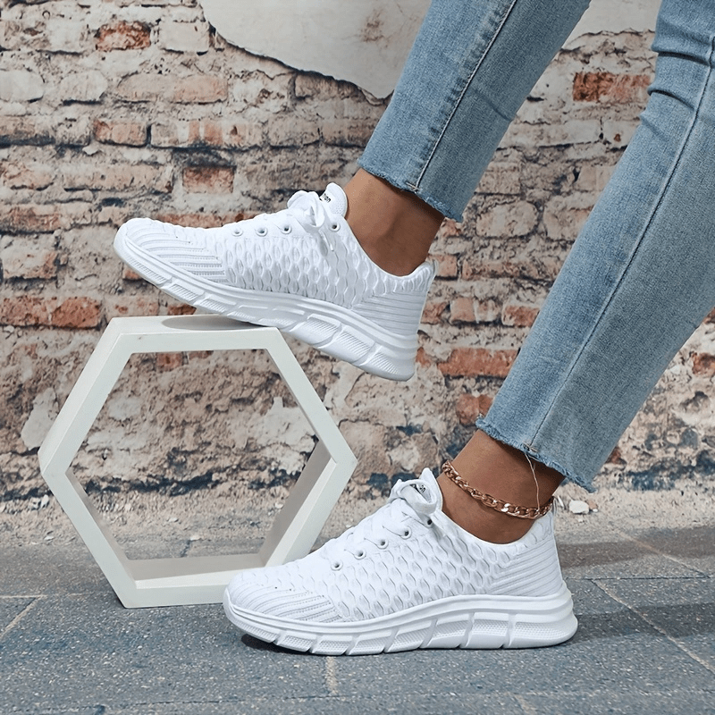 Women's Breathable Lace Up Sneakers Lightweight Outdoor Shoes
