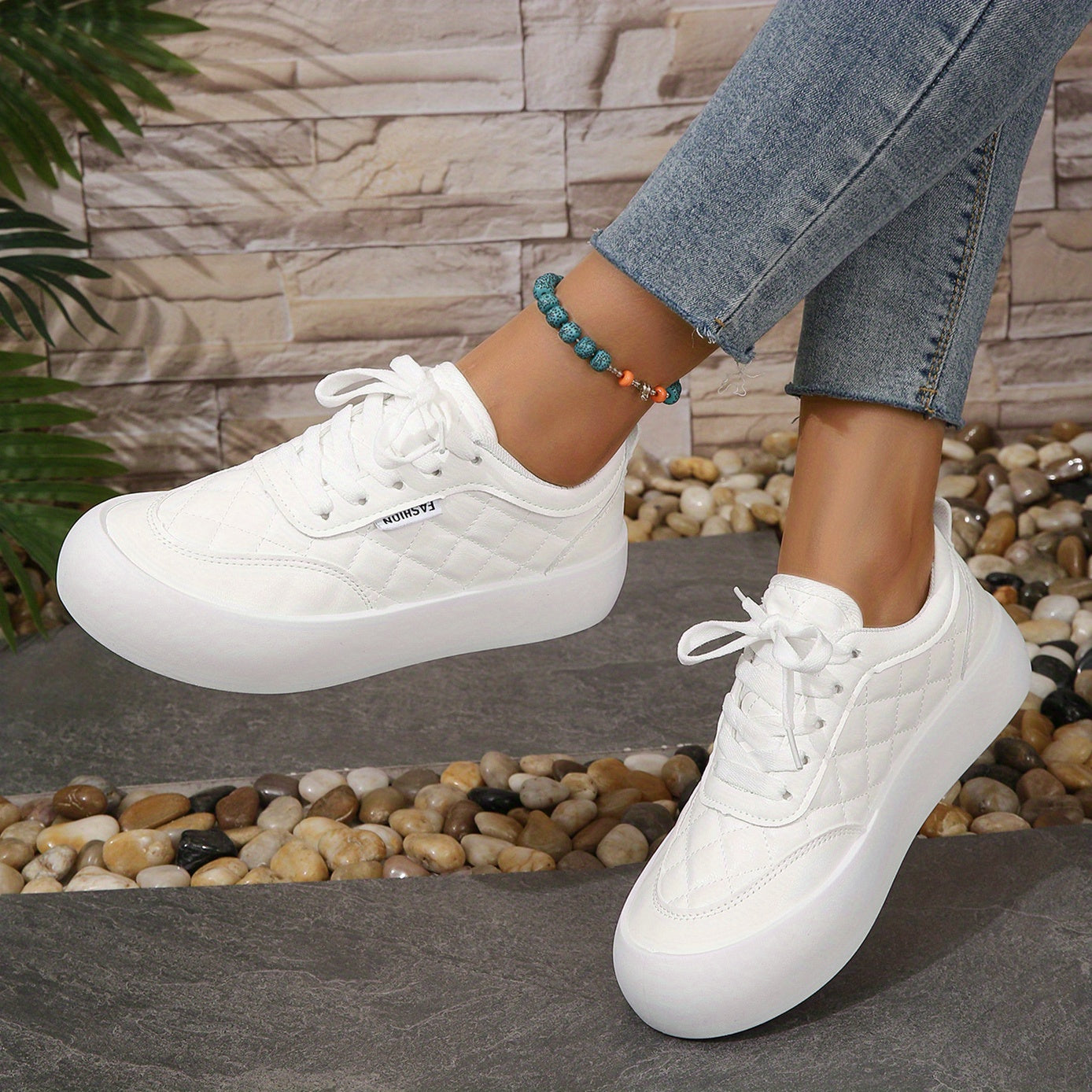 Women's Geometric Pattern Sneakers Lace Up Quilted Skate Shoes