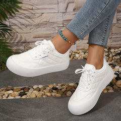 Women's Geometric Pattern Sneakers Lace Up Quilted Skate Shoes