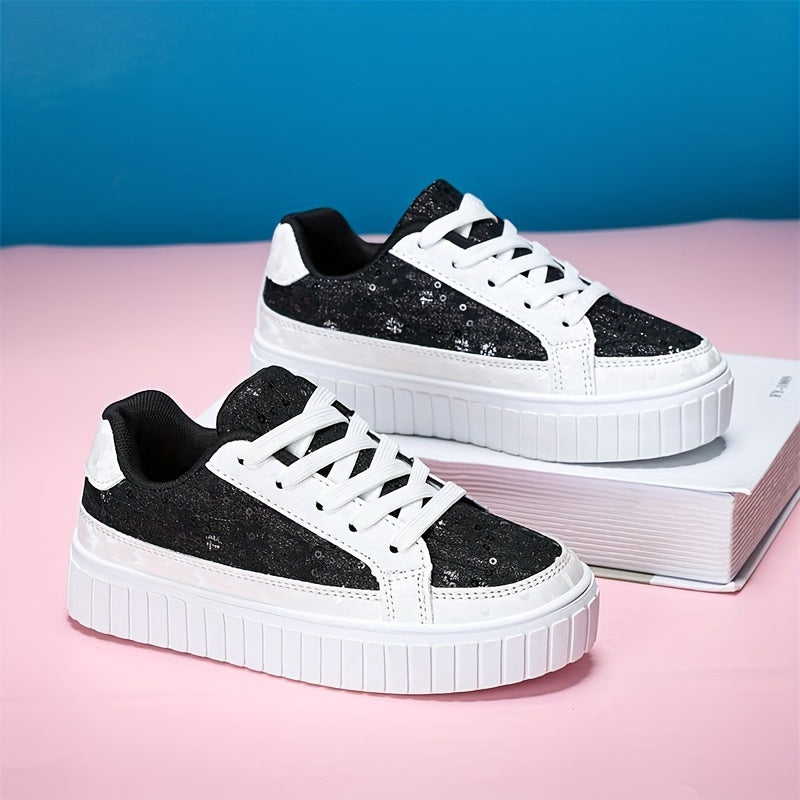 Girl's Low Top Skate Shoes Comfy Non Slip Lace Up Sneakers For Kids