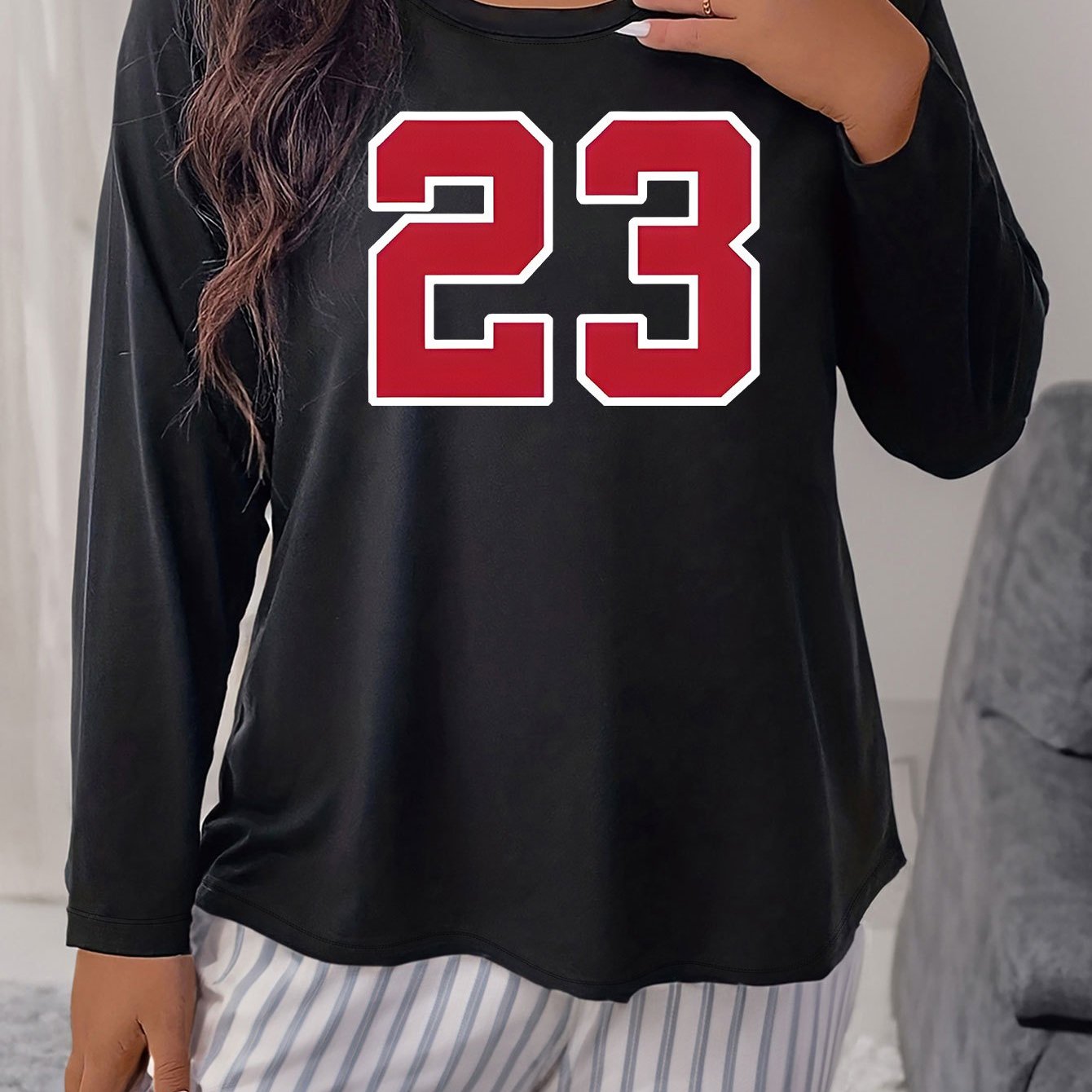 Women's Plus Size Number Graphic Long Sleeve Round Neck T-shirt