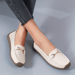Women's Metal Decor Flat Shoes Lightweight Closed Toe Slip On Shoes