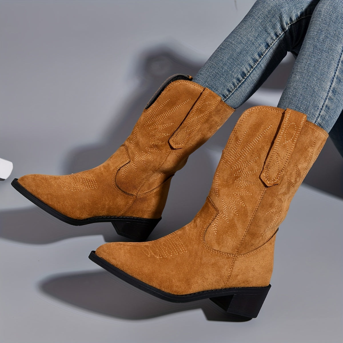 Women's Embroidered Western Boots Slip On Chunky Heel Boots