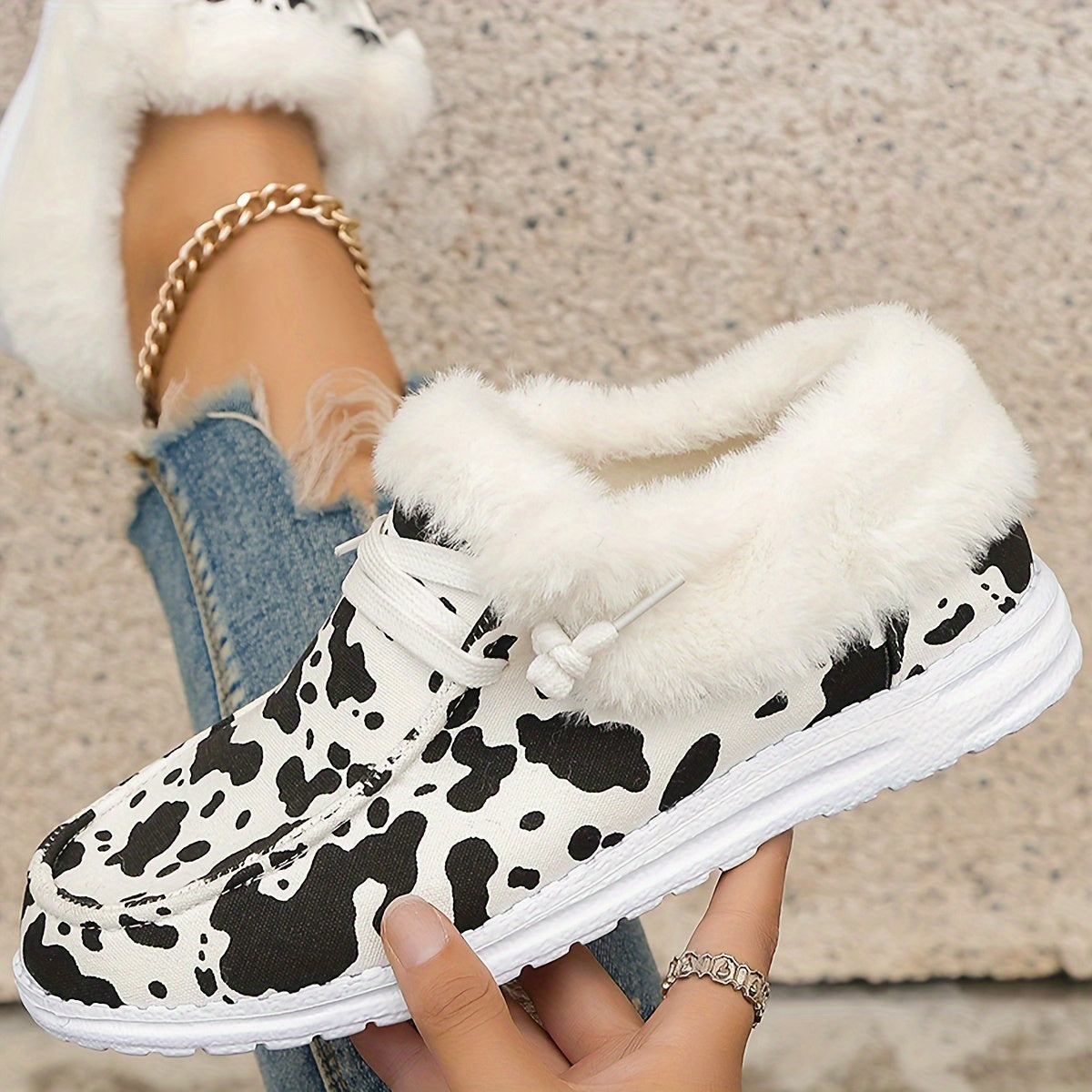 Women's Dairy Cow Pattern Non slip Warm Sneakers Low Top Sport Shoes
