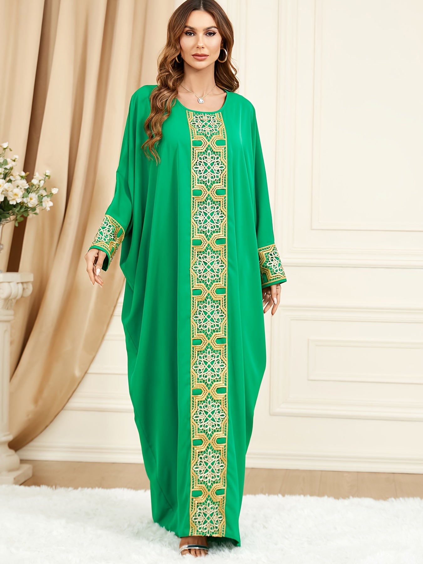 Solid Applique Batwing Sleeve Round Neck Maxi Dress