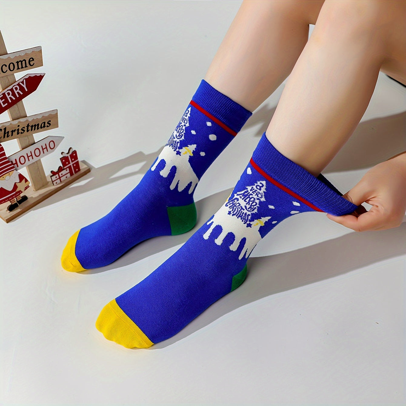 4 Pairs Christmas Print Socks Women's Mid Tube Stockings