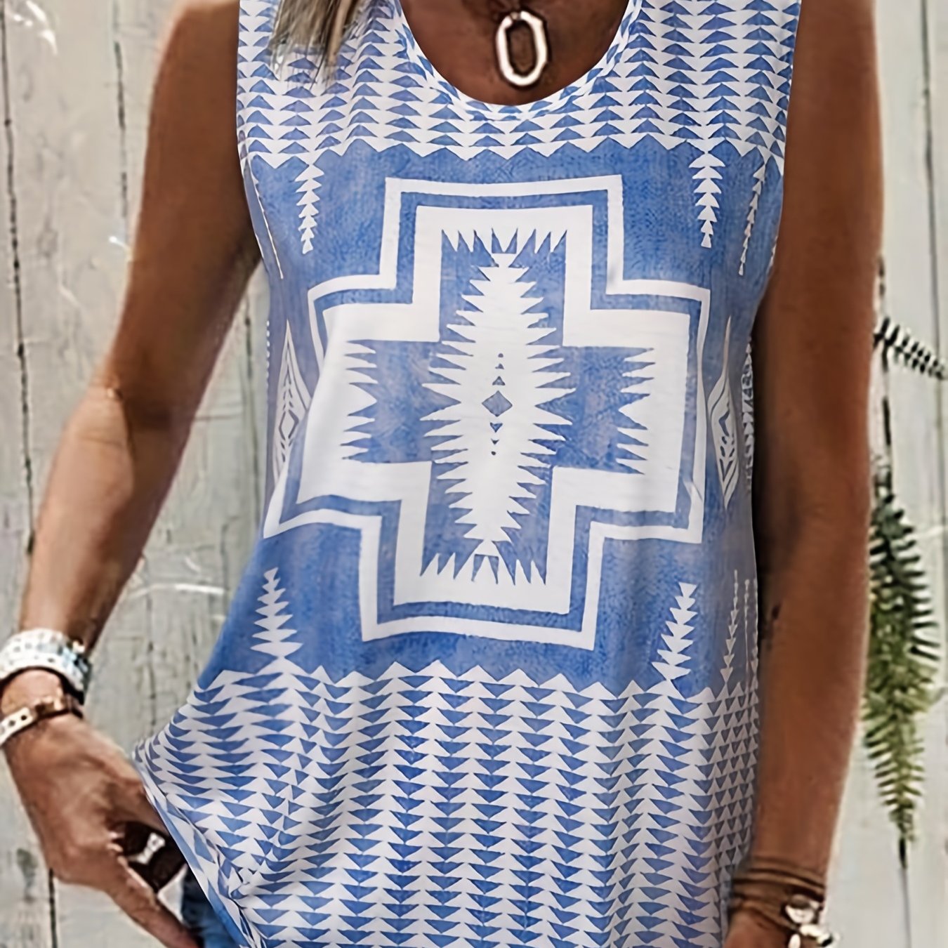 Plus Size Geometric Print V Neck Tank Top