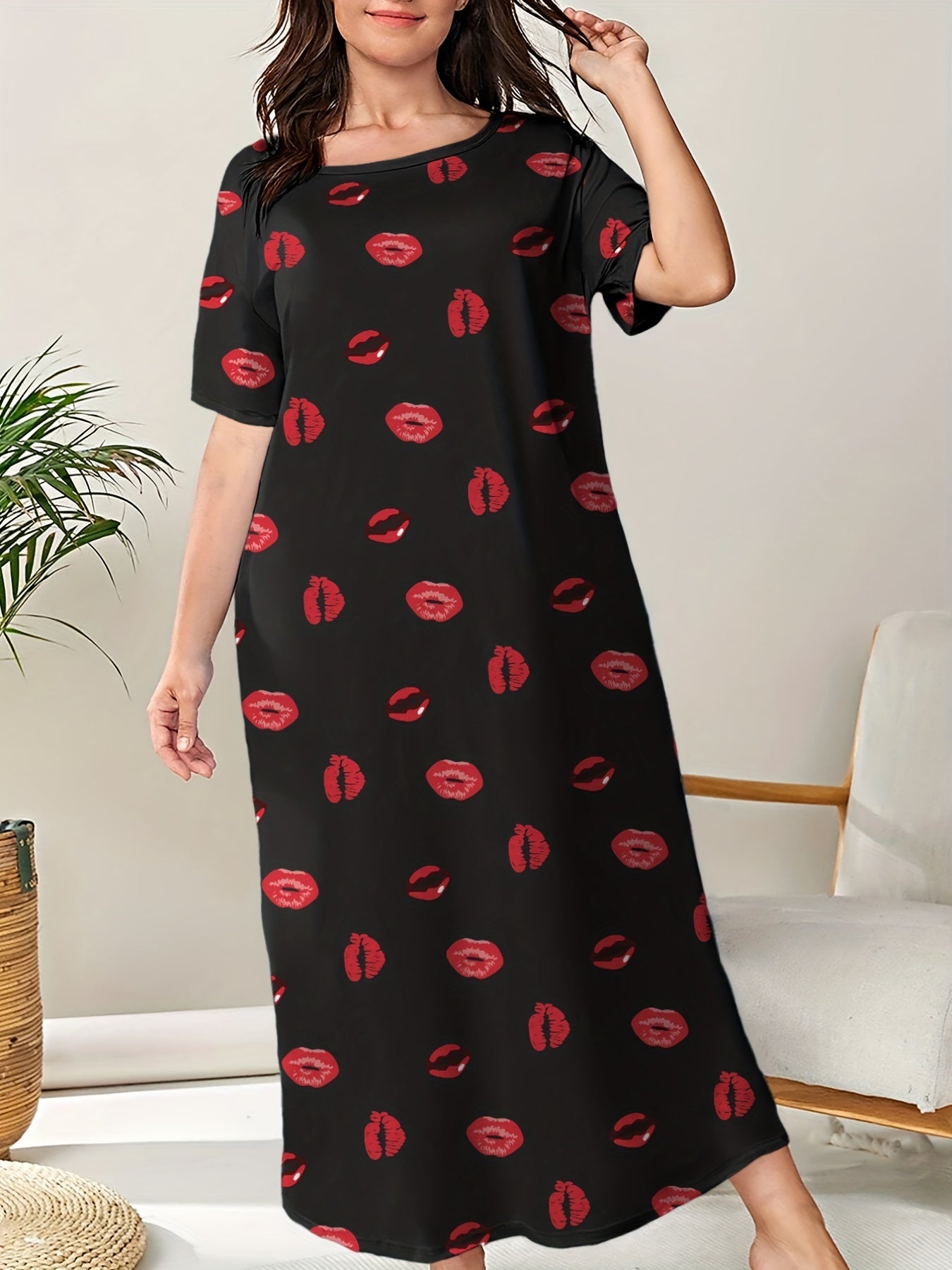 Kiss Print Short Sleeve Nightdress