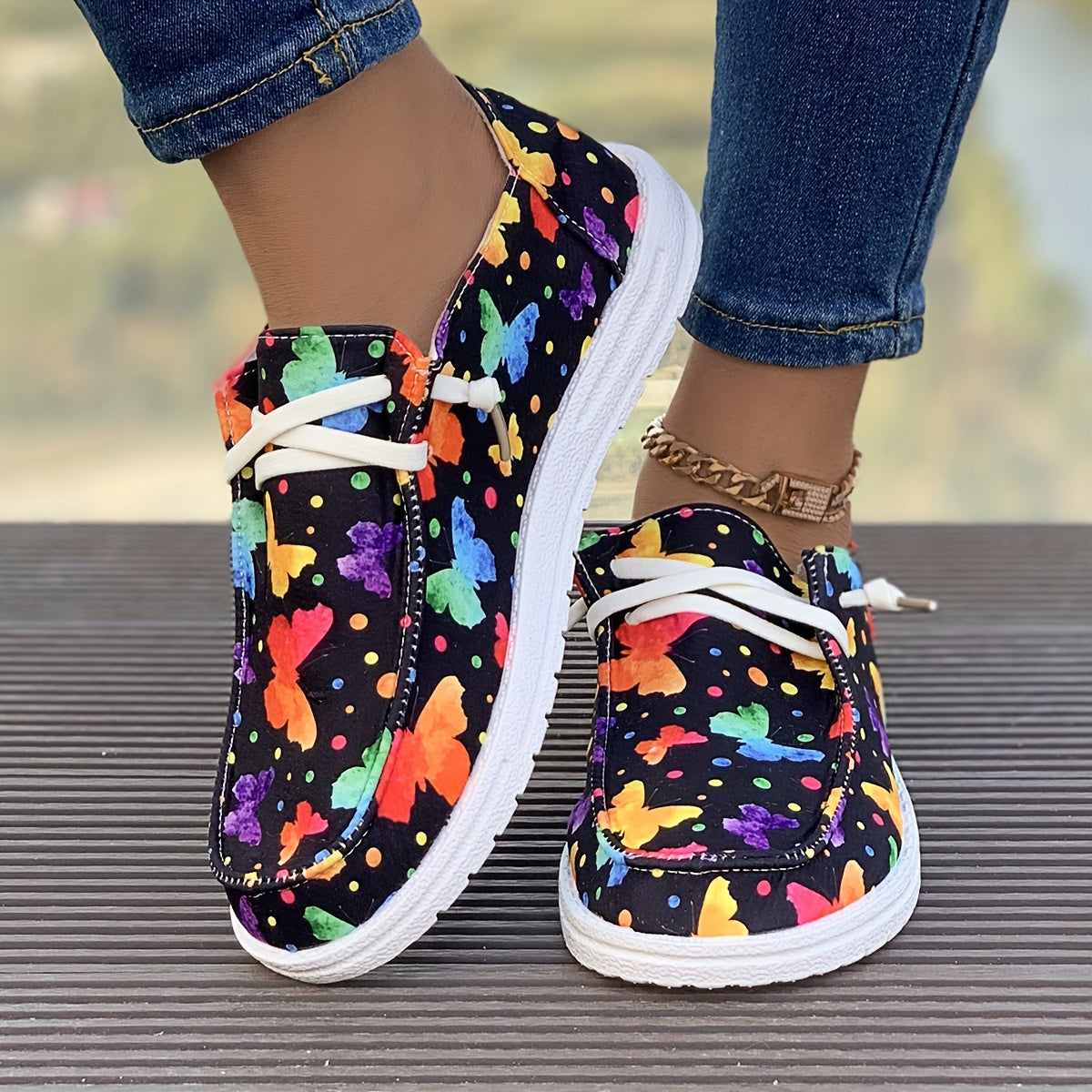 Women's Colorful Butterfly Skateboard Shoes Lace-up Flat Comfortable Sneakers