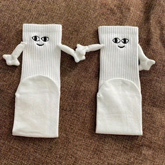 2 Pairs Teen Unisex Magnetic Holding Hands Crew Socks Winter