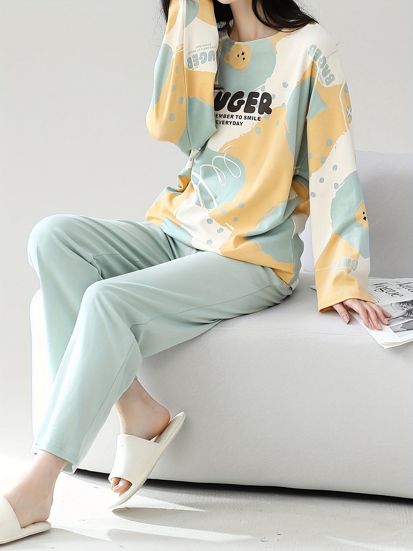 Bear Print Pajama Set Long Sleeve Top & Pants Women's Sleepwear