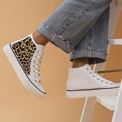 Leopard Pattern Canvas Shoes Lace Up Comfort High Top Outdoor Shoes