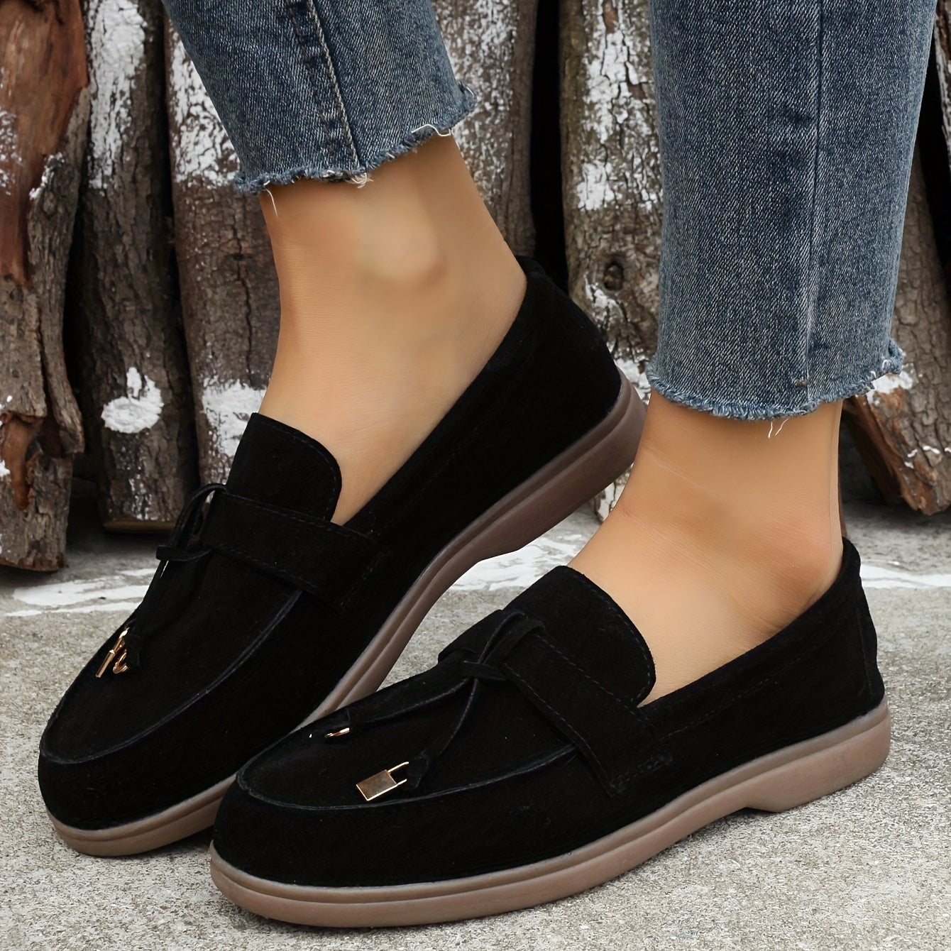 Women's Flat Suede Slip On Outdoor Shoes Solid Pendant