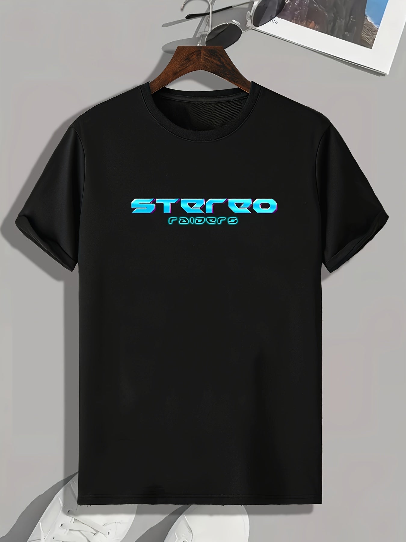 Letter Pattern Print Men's Sports T-shirt