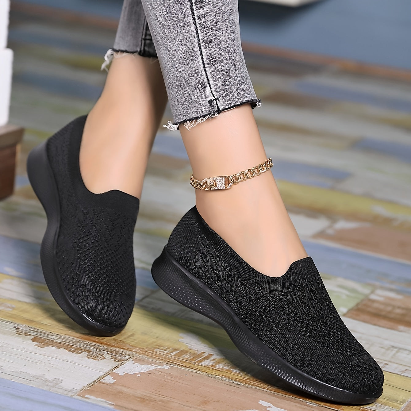 Women's Breathable Slip-on Walking Shoes Mesh Sneakers Non-slip