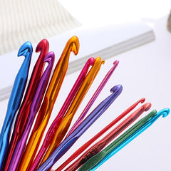 12pcs Aluminum Crochet Hooks Knitting Supplies