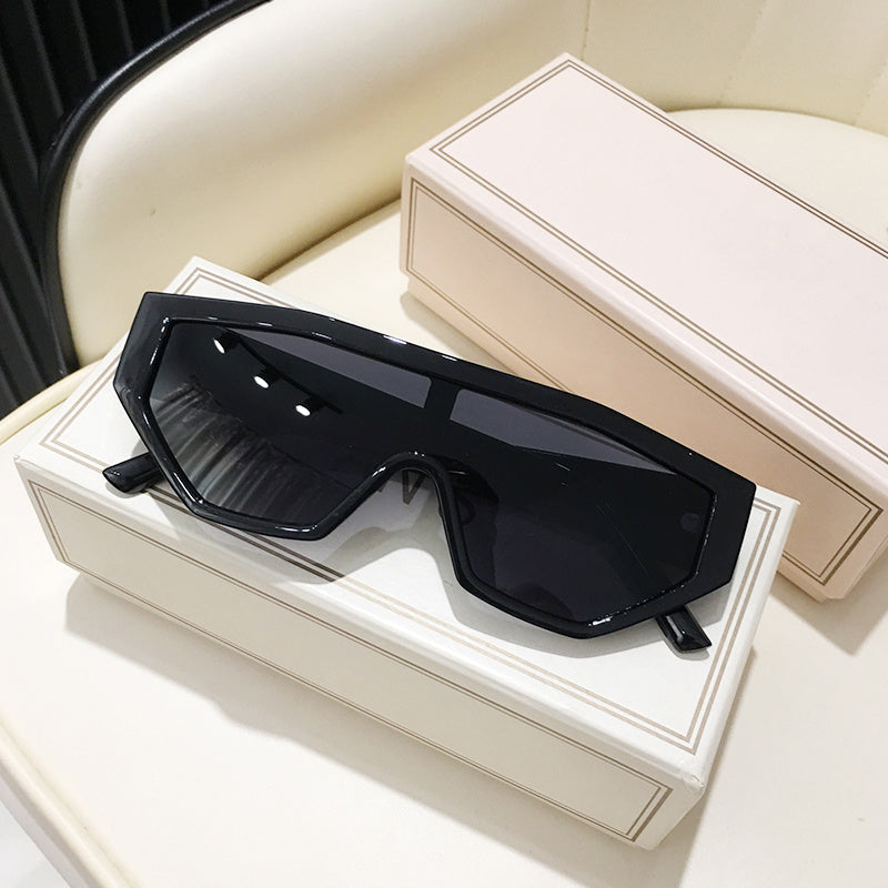 Polygon Oversized Frame Sunglasses