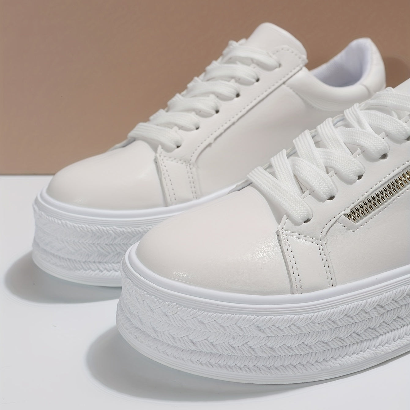 Women's Platform Skate Shoes Height Increasing Low Top Sneakers