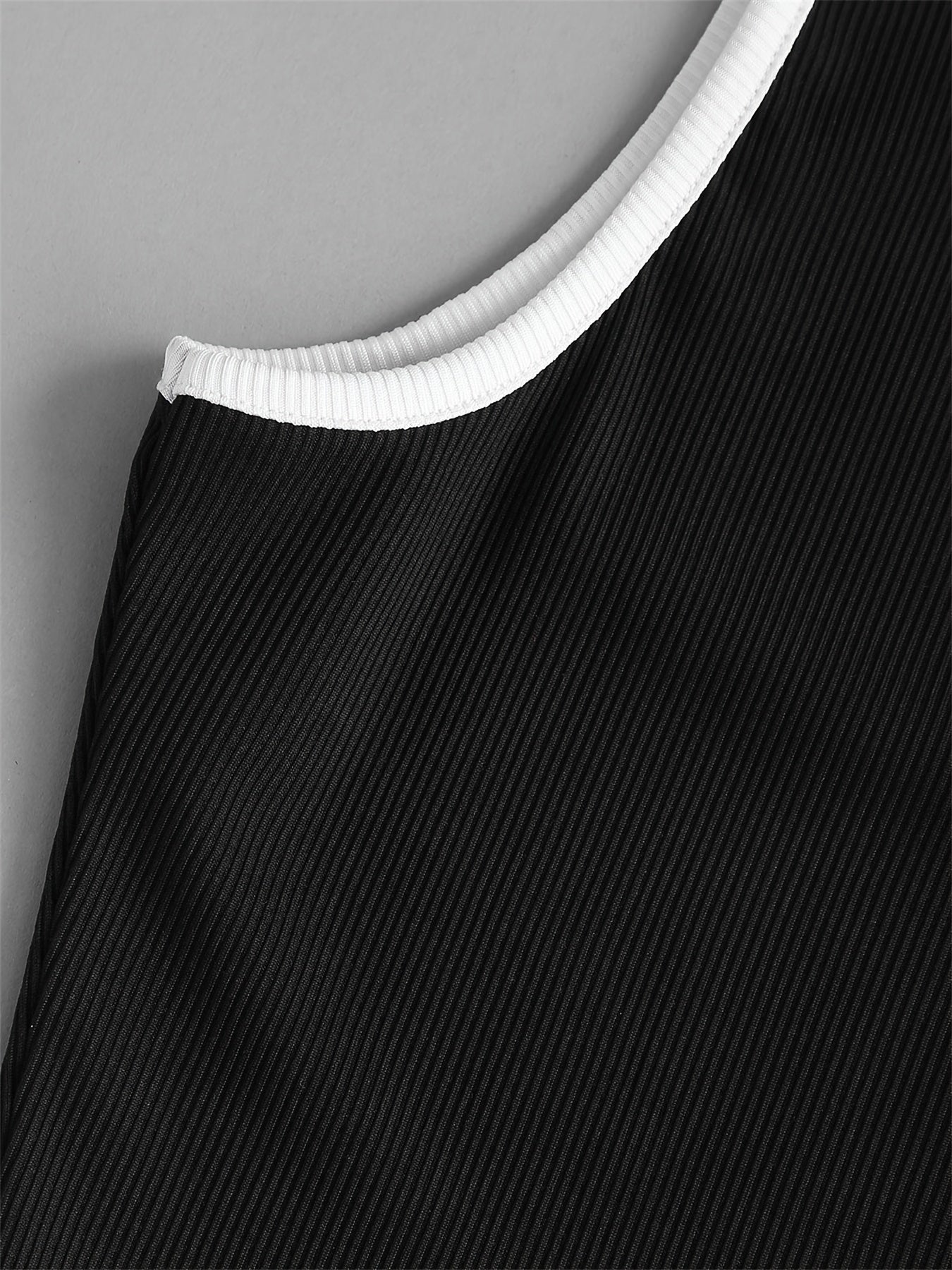 Y2K Colorblock Ribbed Notched Neck Crop Top Women's Plus