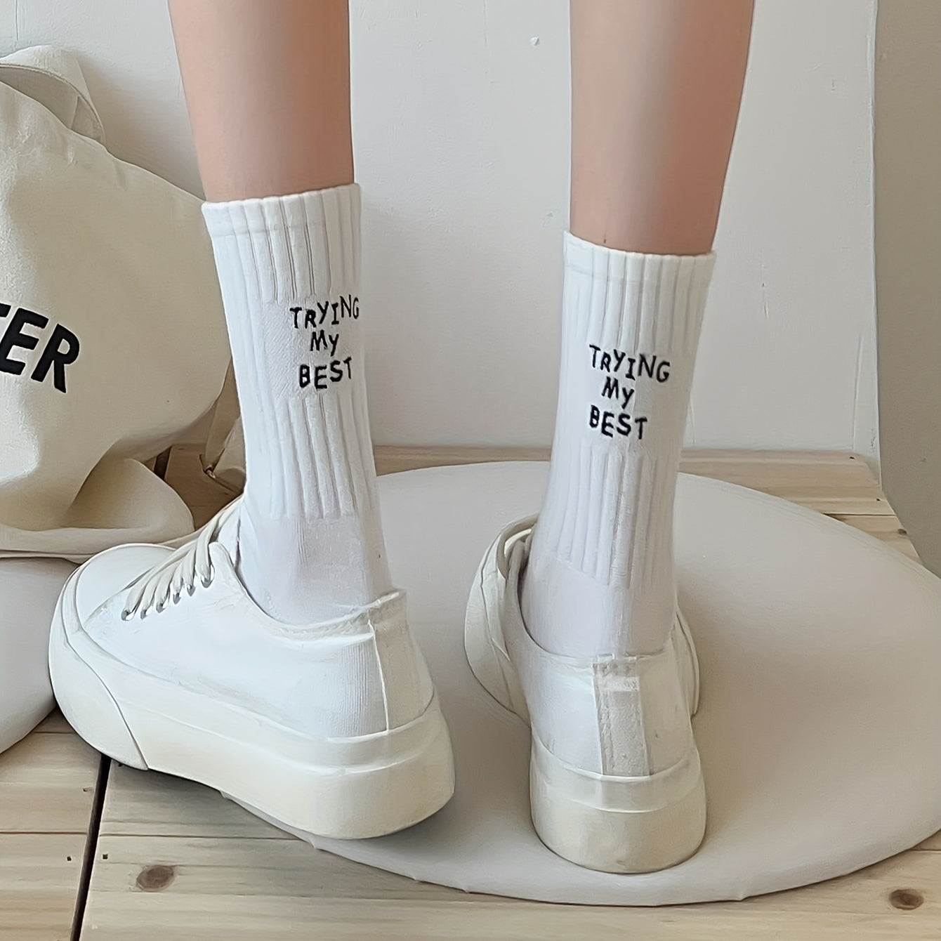 Letter Print Sports Mid Tube Socks Women's Stockings