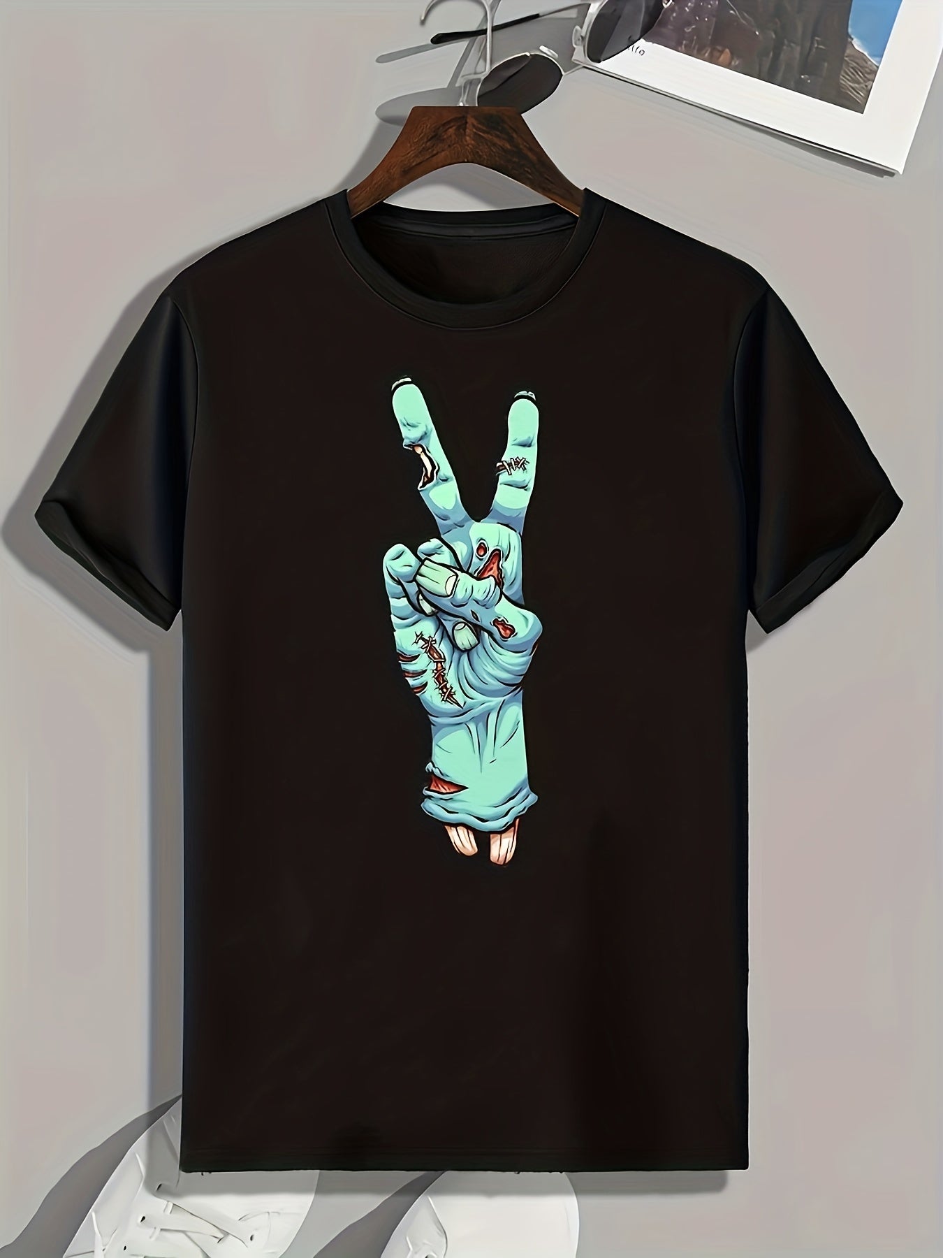 Injured Hand Print Men's Graphic T-shirt