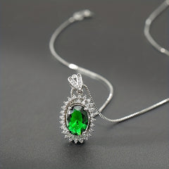 Green Gemstone Pendant Fashionable Jewelry for Women