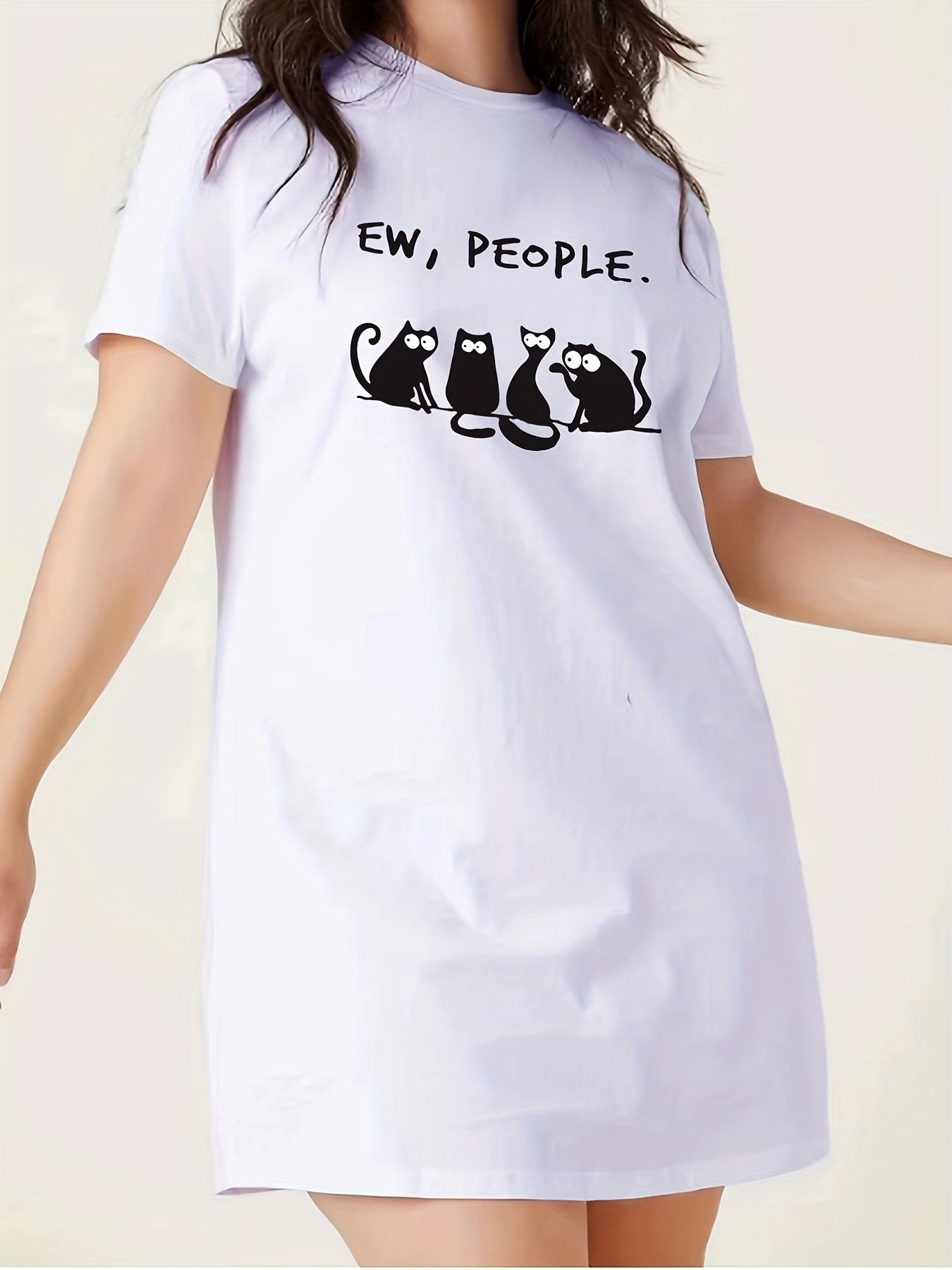 Cat & Letter Print Short Sleeve Round Neck Nightdress