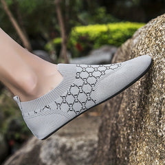 Unisex Lightweight Water Shoes Sock Shoes For Walking