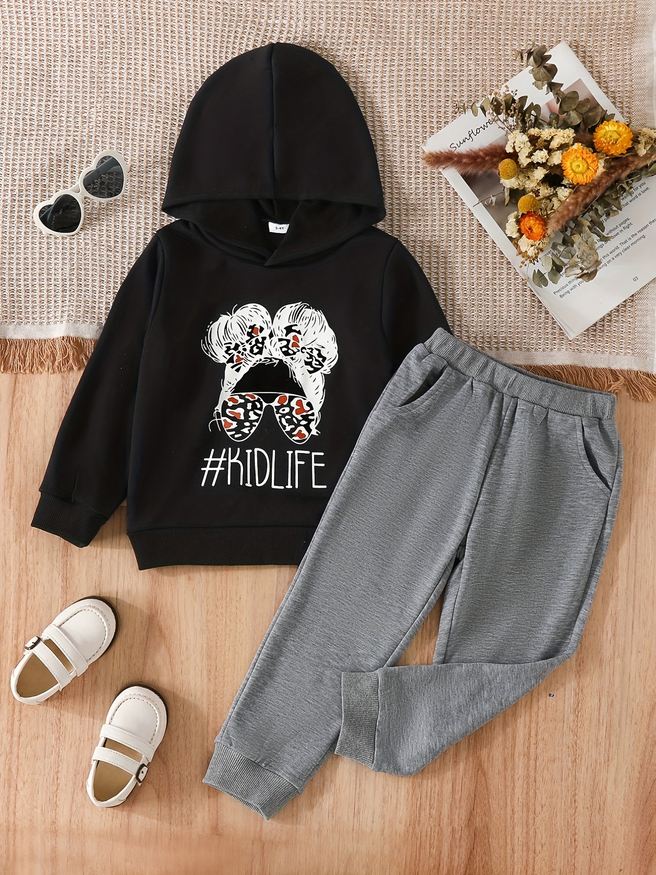Toddler Girl's Cartoon Sunglasses Print Hoodie & Sweatpants Set