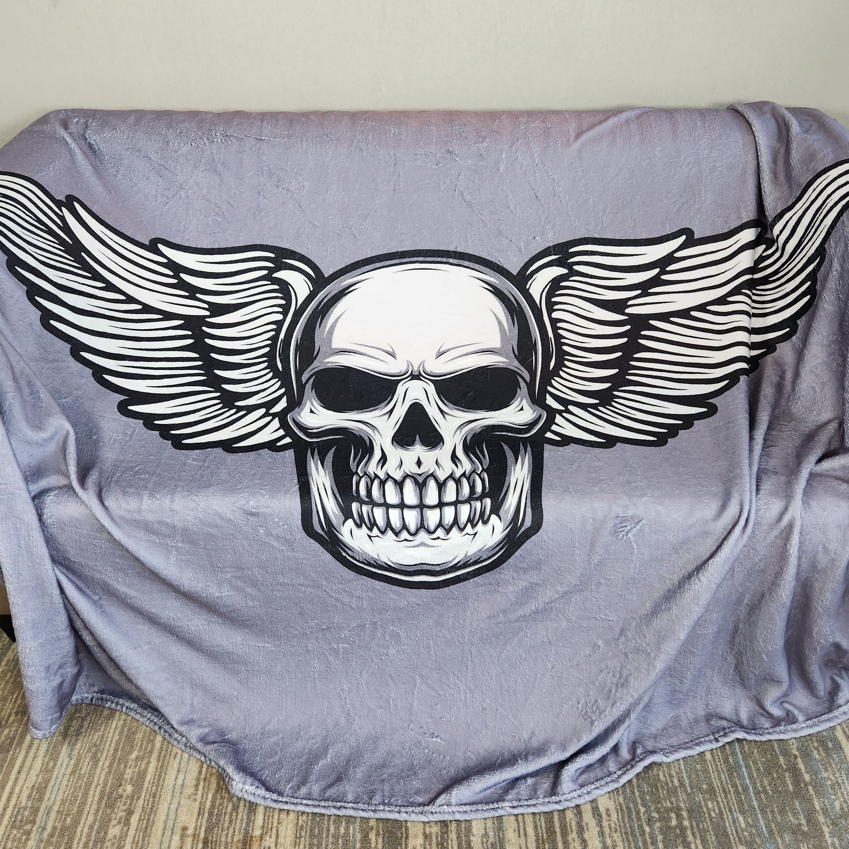Skull Print Throw Blanket Cozy Flannel Casual Blanket for Camping Sofa