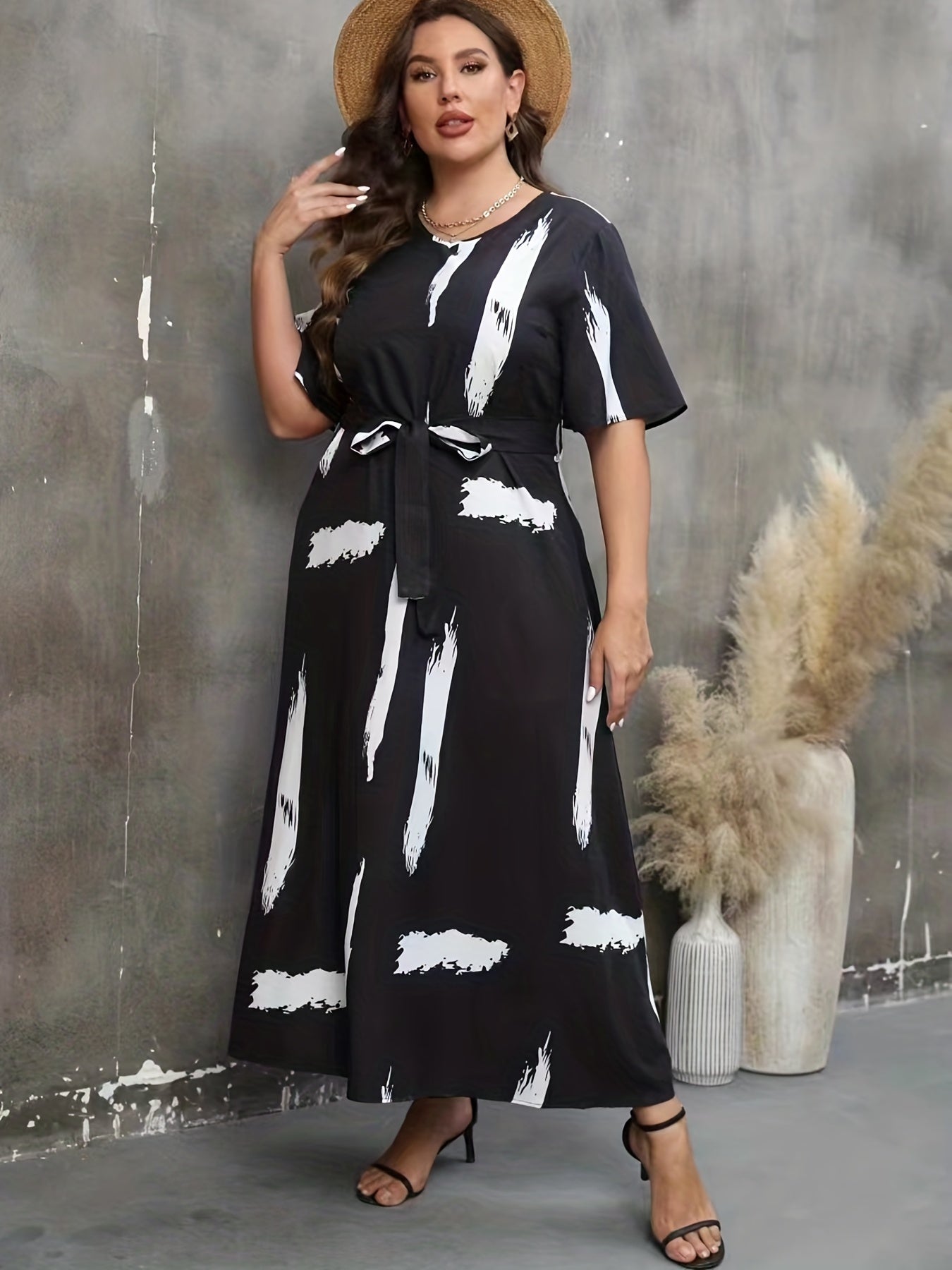 Brush Print Short Sleeve V Neck Maxi Dress