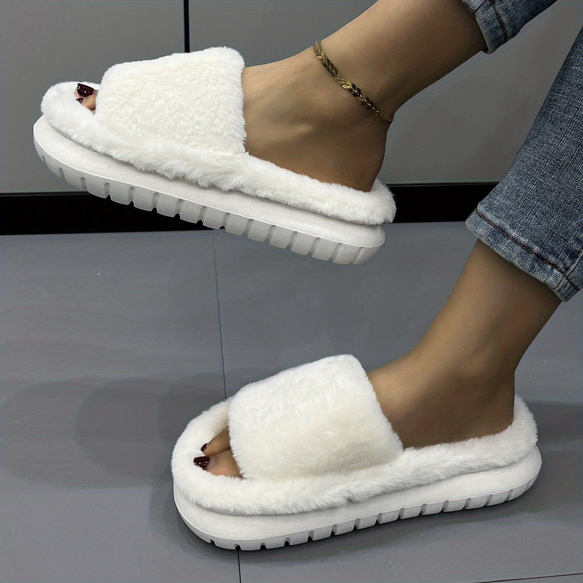 Women's Fuzzy Plush Platform Slippers Comfy Open Toe Non slip Bedroom Shoes