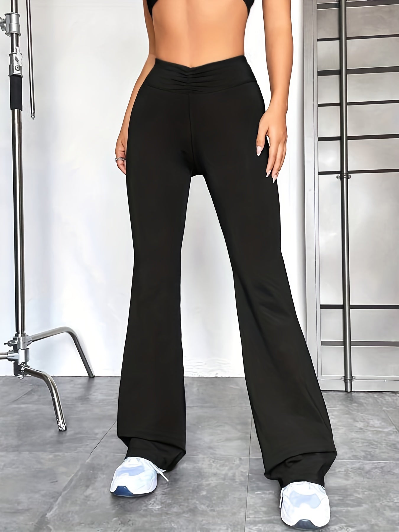 Solid Pleated Waist Flared Pants Women's Activewear