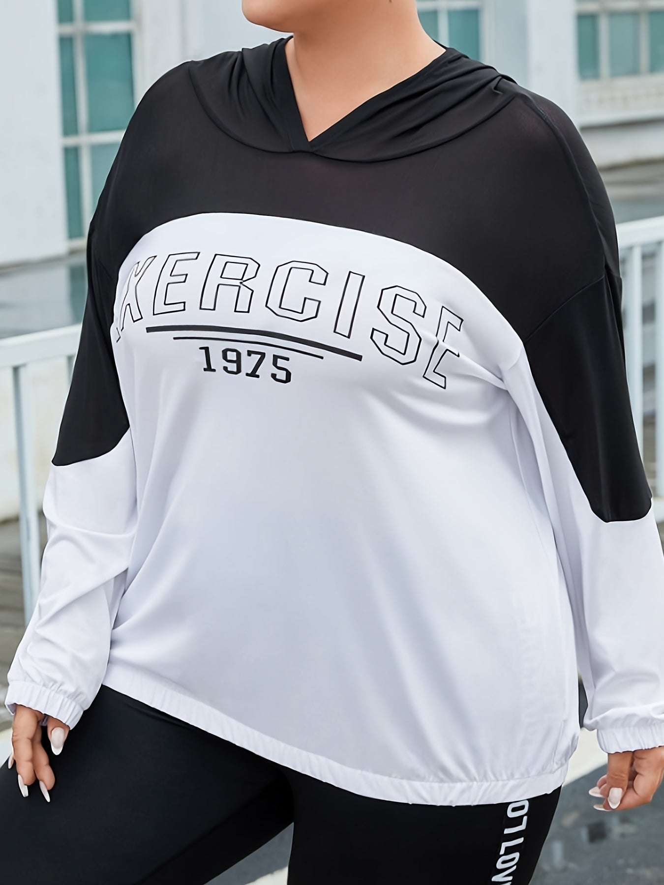 Colorblock Letter Print Hoodie Sports Top Plus Size