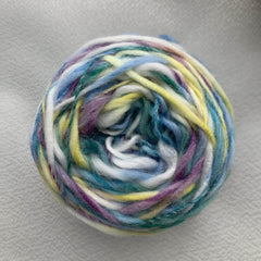 Hand-Woven 100m Dyed Wool Yarn Ball