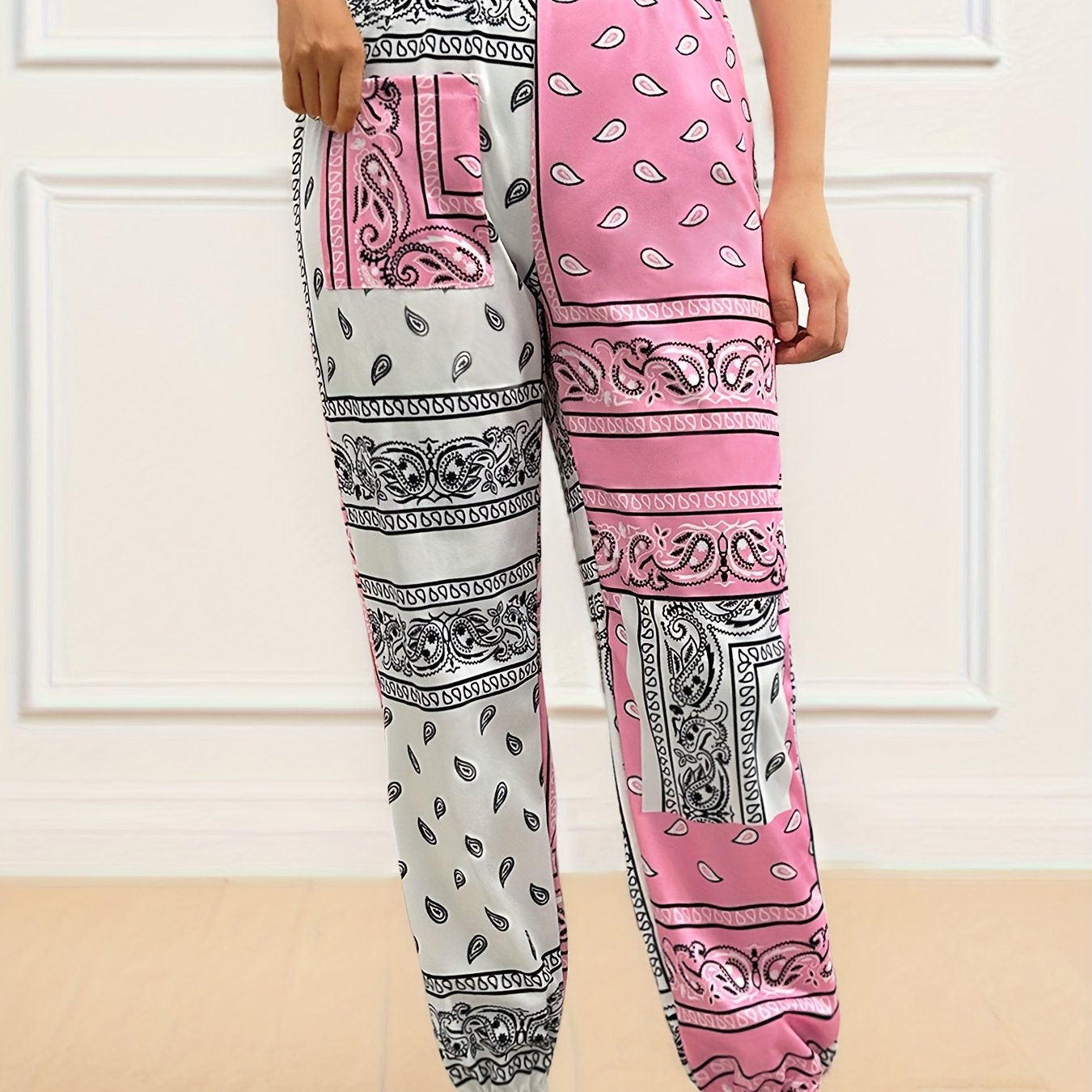 Colorblock Scarf Print High Rise Jogger Pants