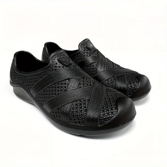 Men's Slip On Garden Shoes Round Toe Flat Beach Shoes Summer