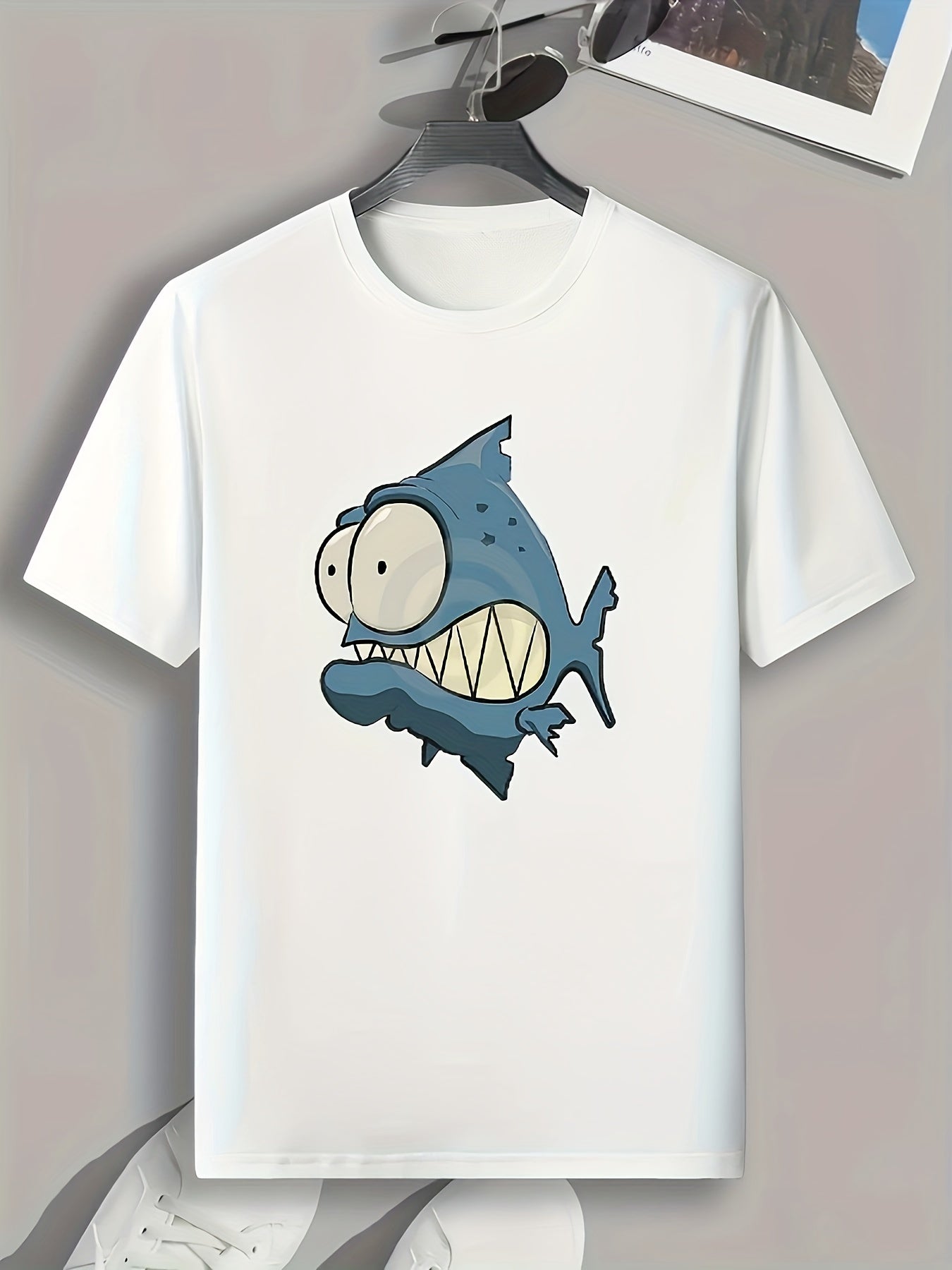 Funny Cartoon Fish Pattern Print Men's Comfy Sports T-shirt