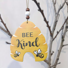 Wooden Honeycomb Decoration Pendant for Family and Friends