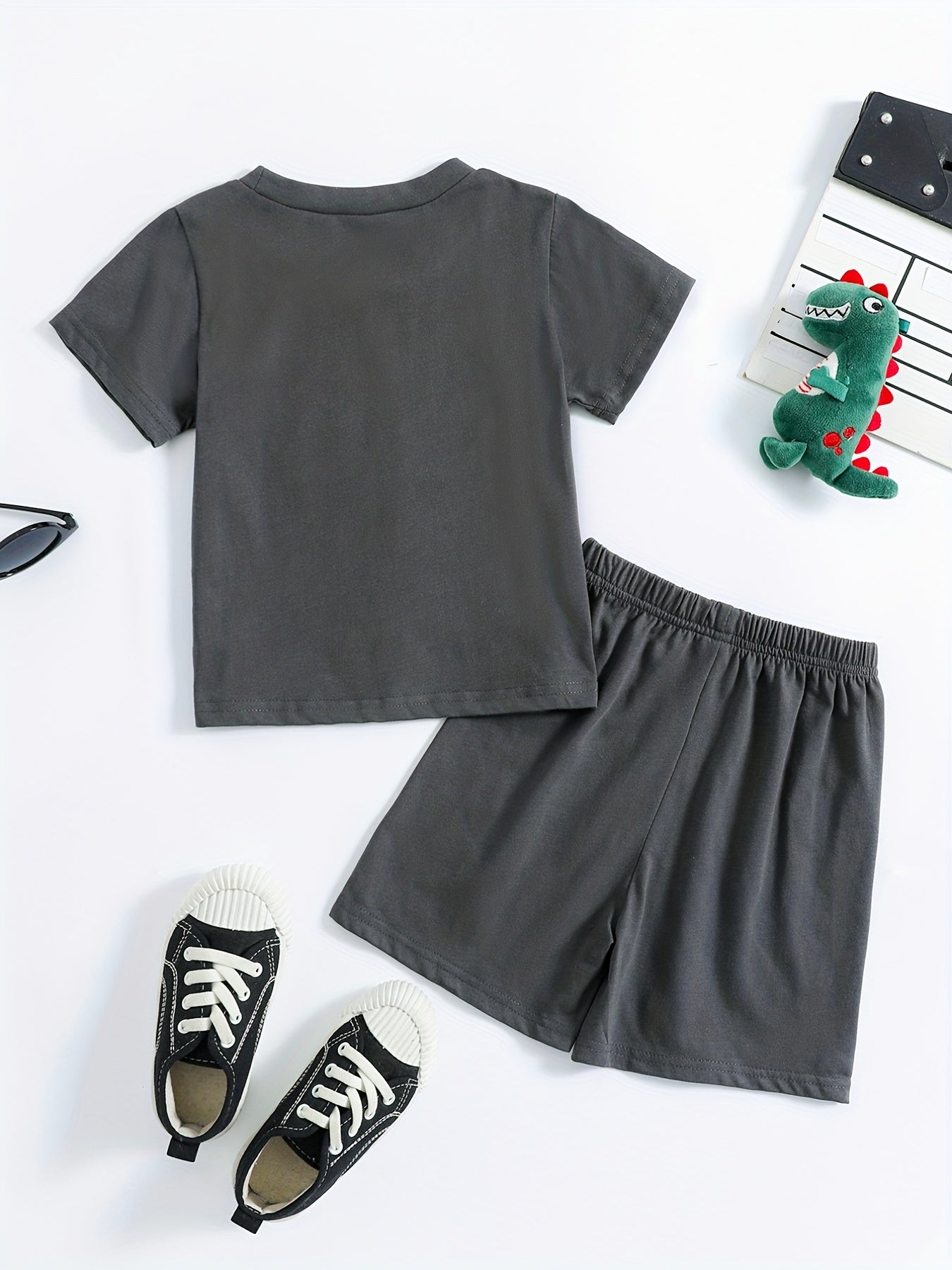2pcs Dinosaur Print T shirt & Shorts Set For Boys Teen Summer