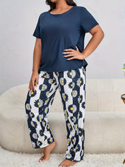 Lounge Set Women's Plus Tee & Pants