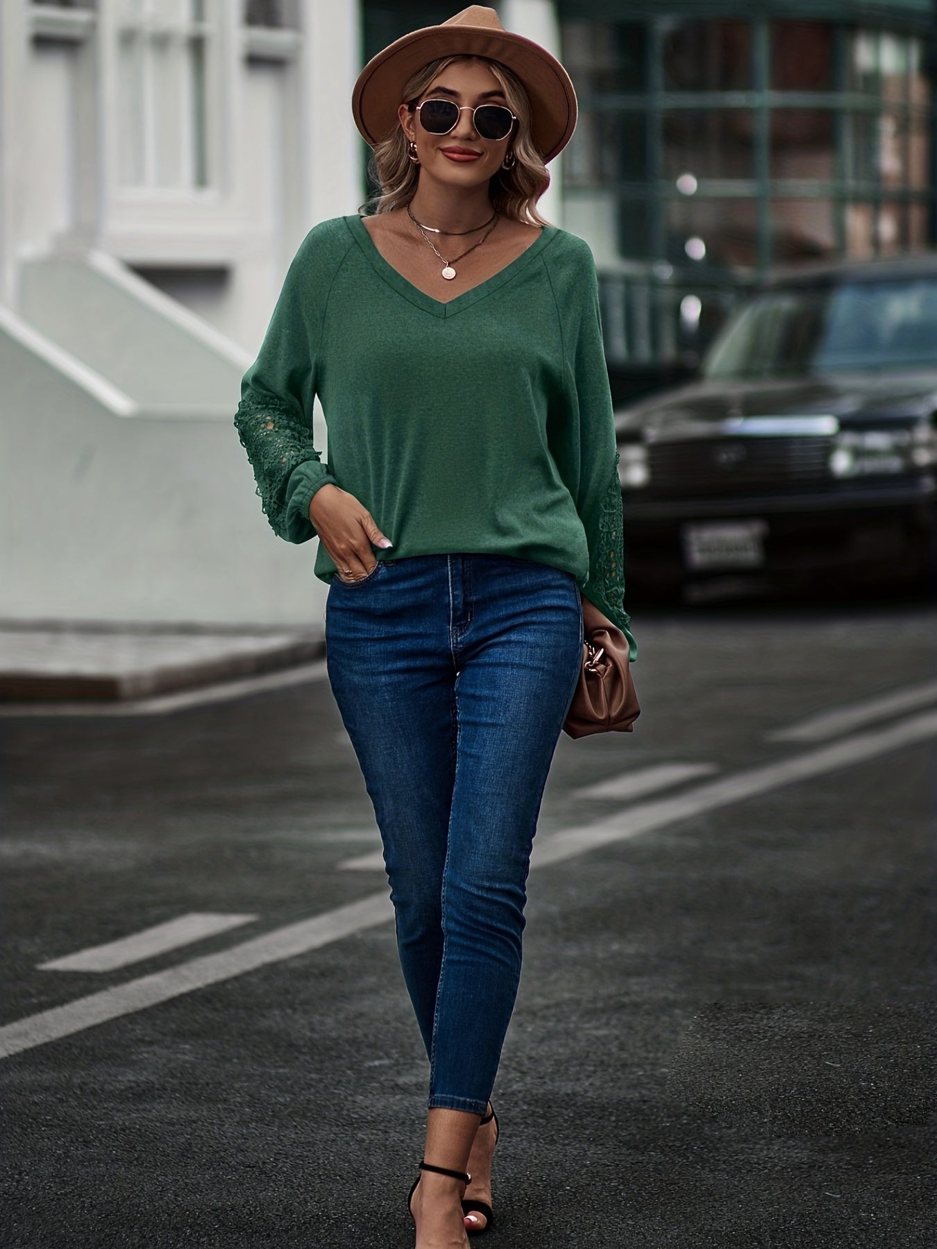 Women's Hollow Out V Neck Lace Panel T-shirt