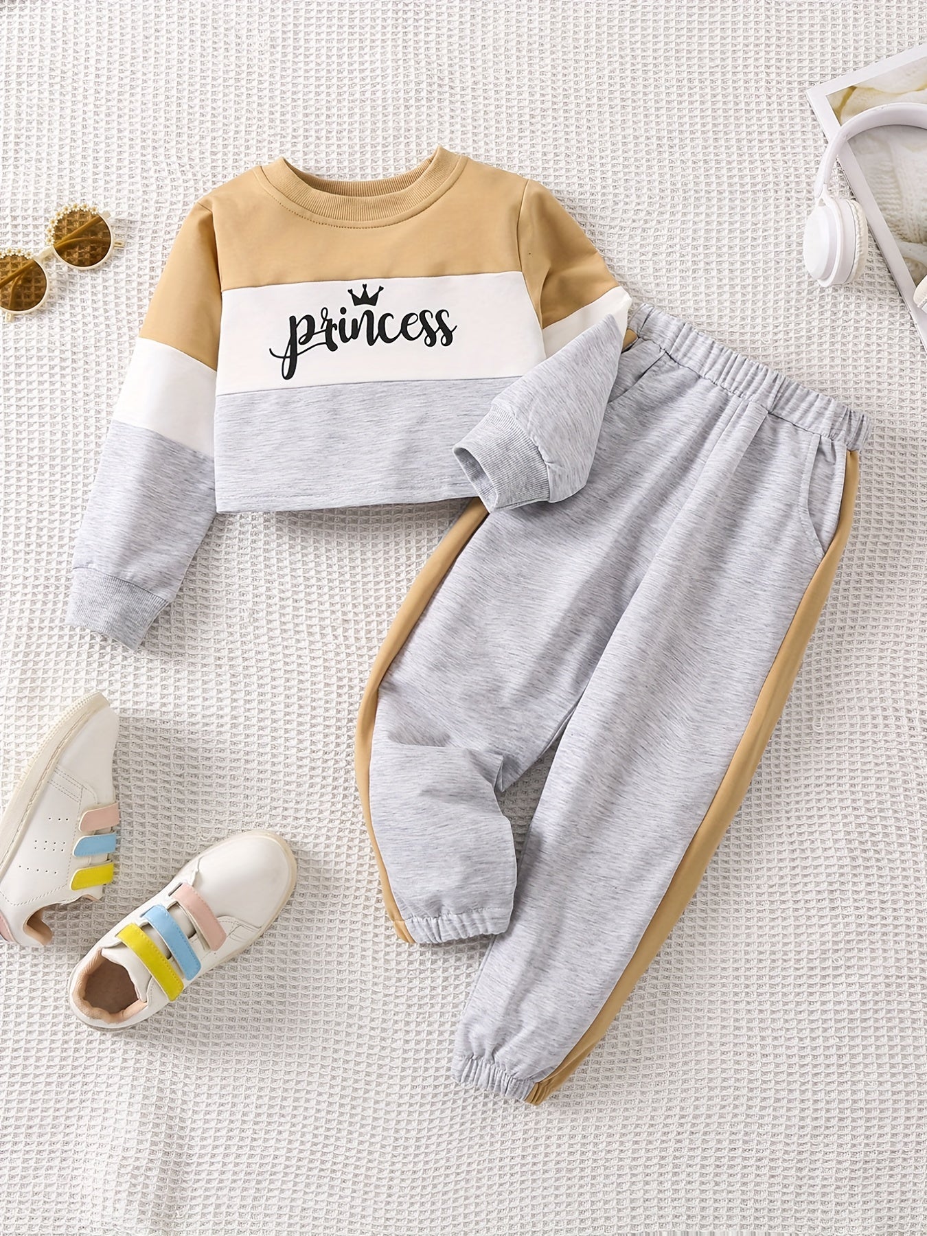 Girls Princess Long Sleeve Sweatshirt & Sweatpants
