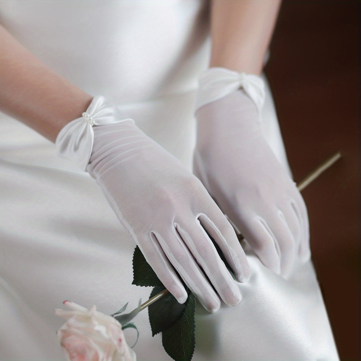 Bridal Mesh Gloves with Pearl Bowknot Wedding Accessories