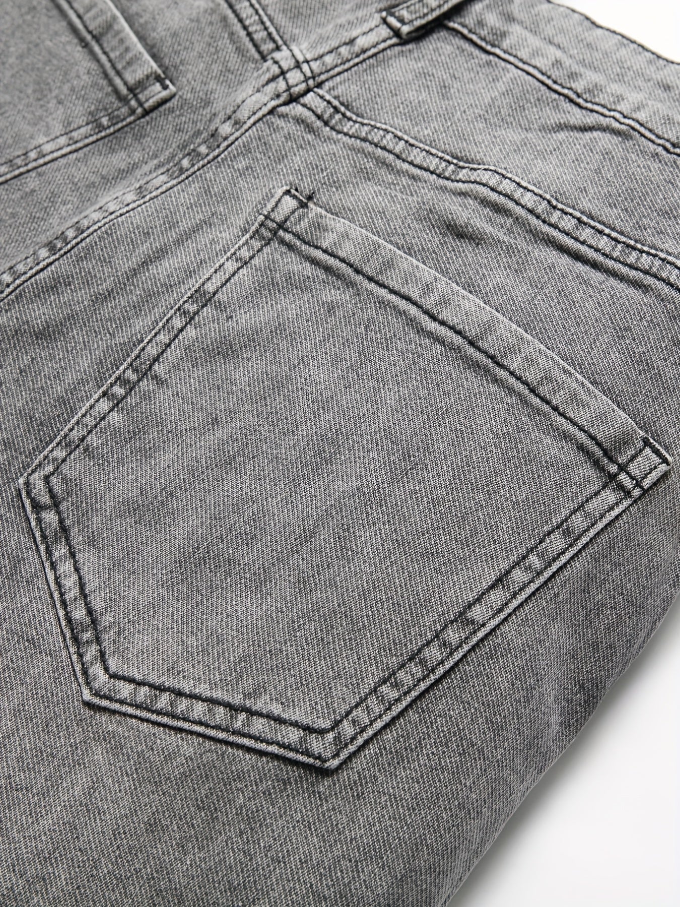 Men's Denim Shorts with Pockets for Summer Casual Wear