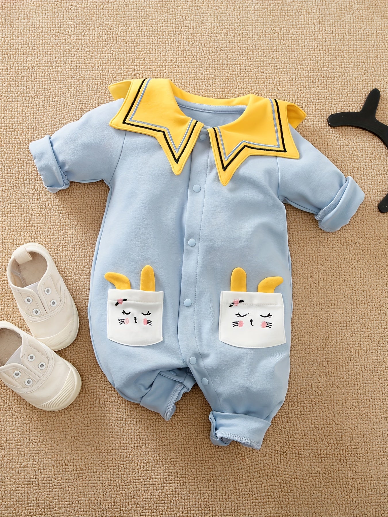 Cute Rabbit Pocket Embroidered Baby Cotton Bodysuit