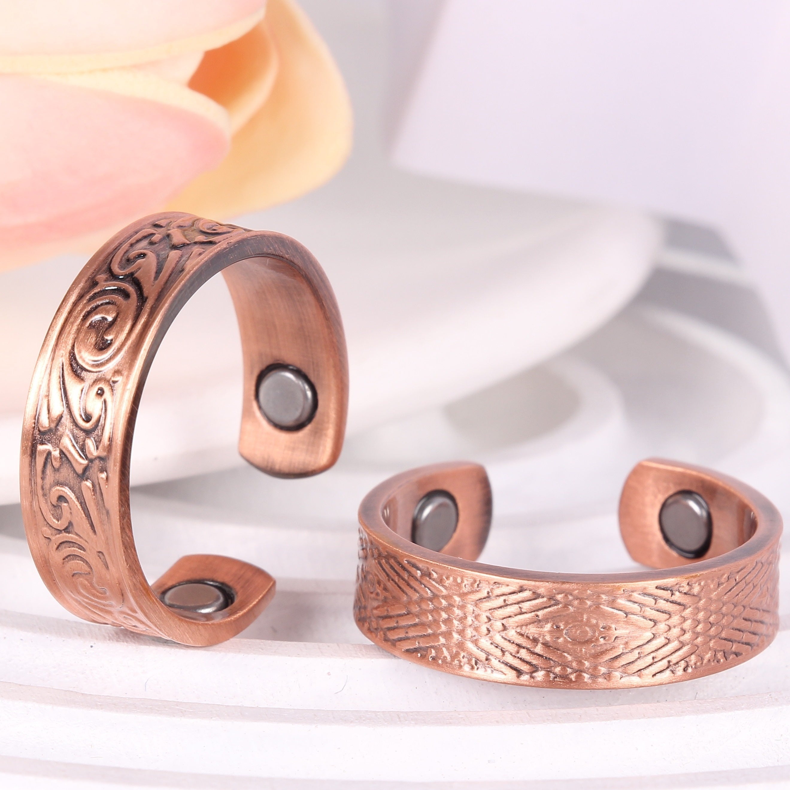 2pcs Copper Magnetic Rings with 3500 Gauss Magnets, Adjustable Copper Finger Rin