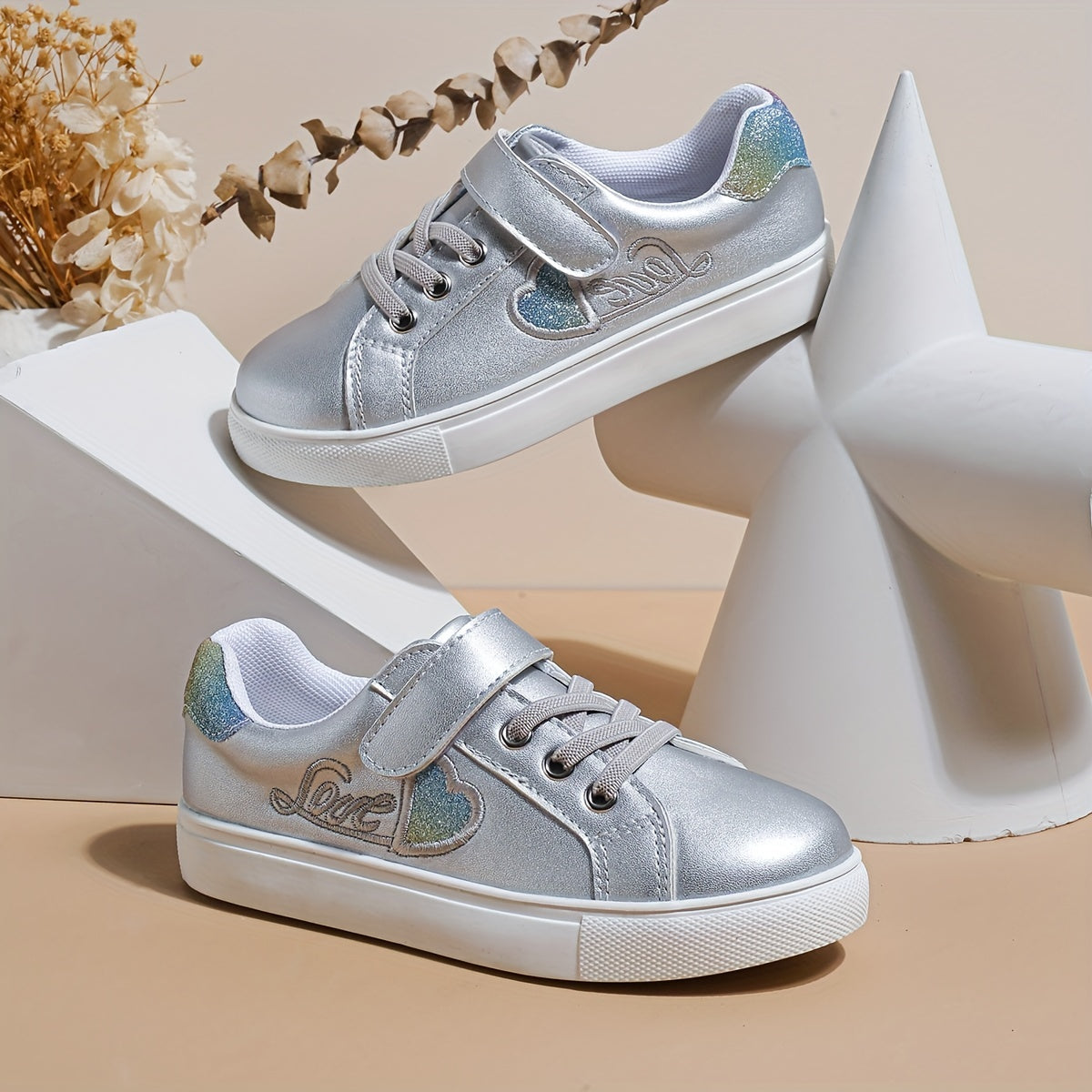 Girl's Solid Skate Shoes Comfy Non Slip Soft Sole Sneakers For Kids
